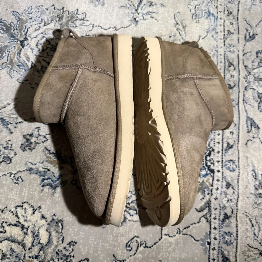 UGG Classic Ultra Mini Hickory boot